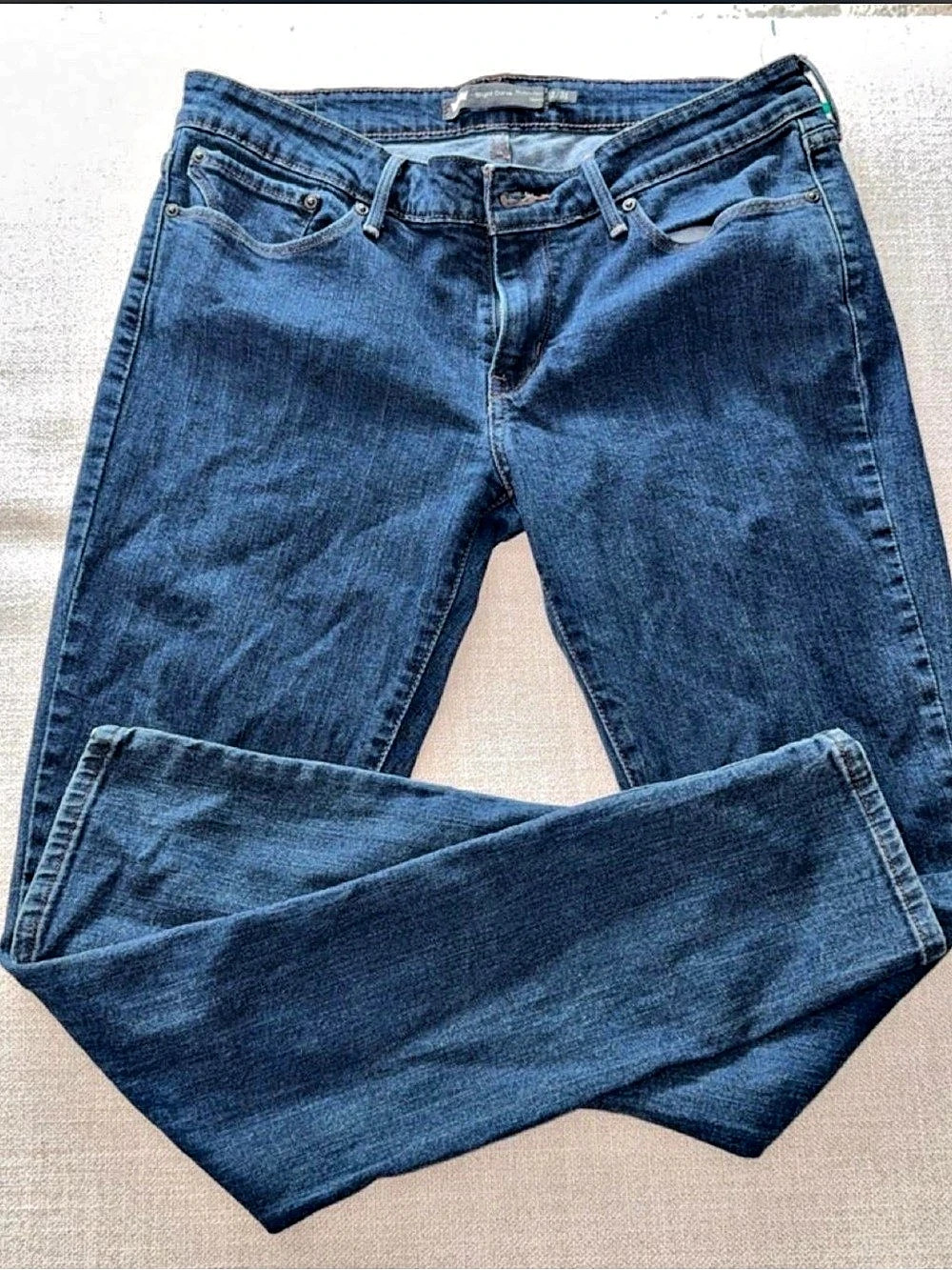 Levi’s Slight Curve Modern Rise Skinny Jeans in Blue Waist